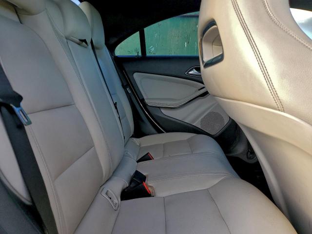 Mercedes-Benz Cla-class 250 Image 6