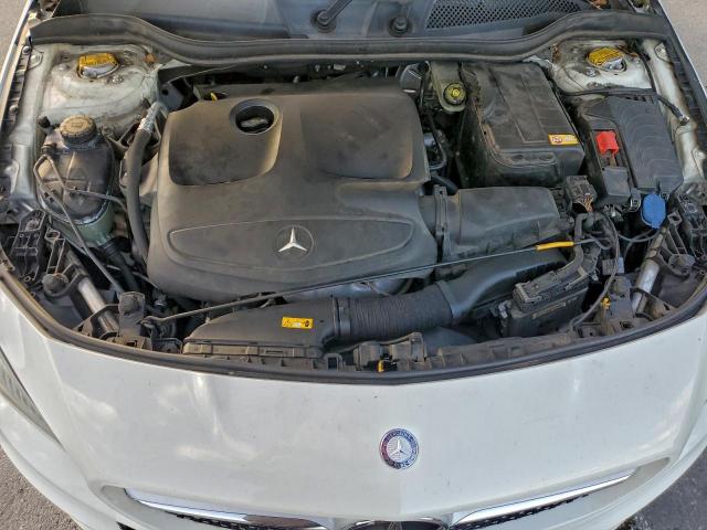 Mercedes-Benz Cla-class 250 Image 2