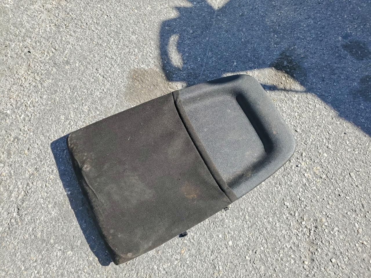 Chevrolet Suburban K2500 Ls Image 7