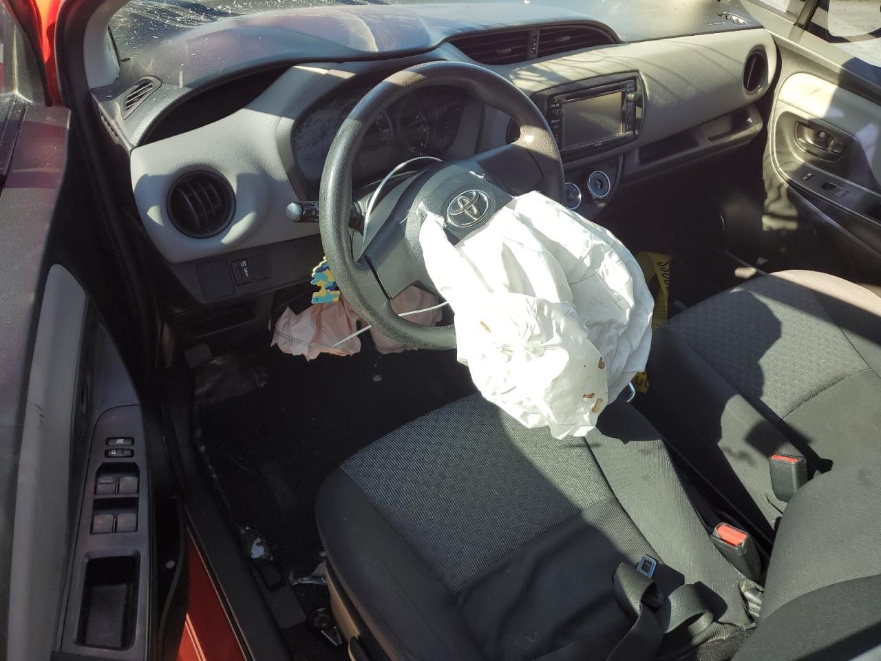 Toyota Yaris Image 7