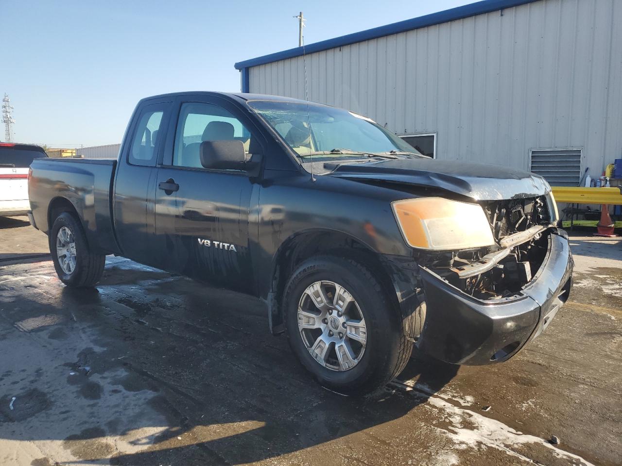 Nissan Titan Xe Image 11
