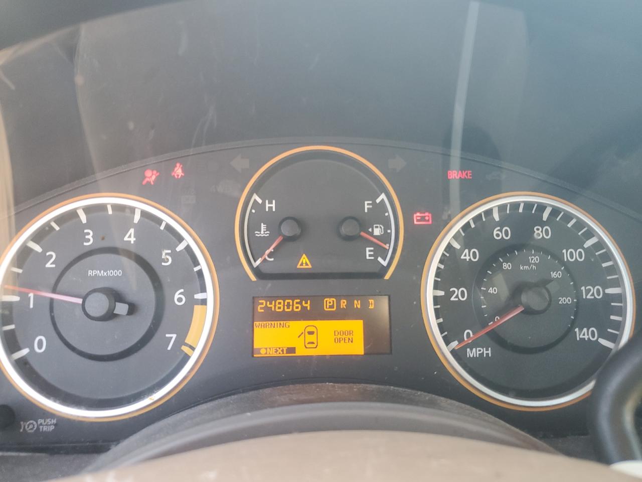 Nissan Titan Xe Image 5