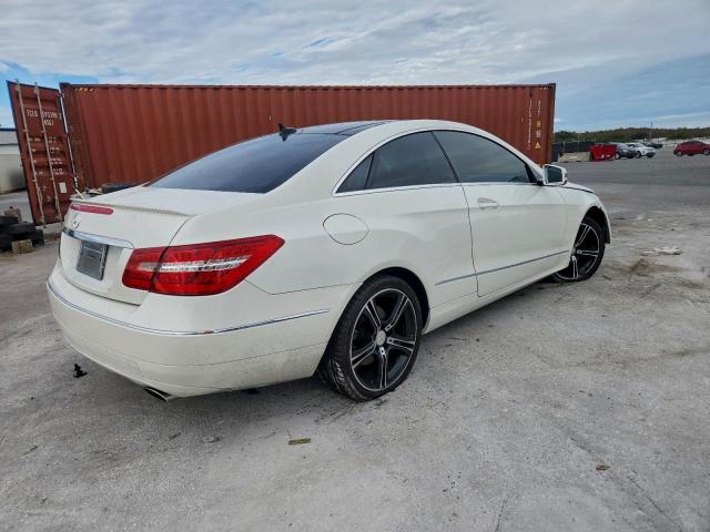 Mercedes-Benz E-Class 350 Image 4