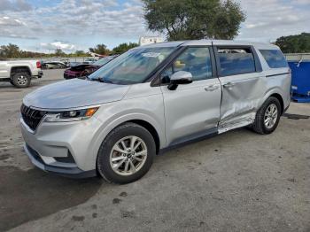  Salvage Kia Carnival