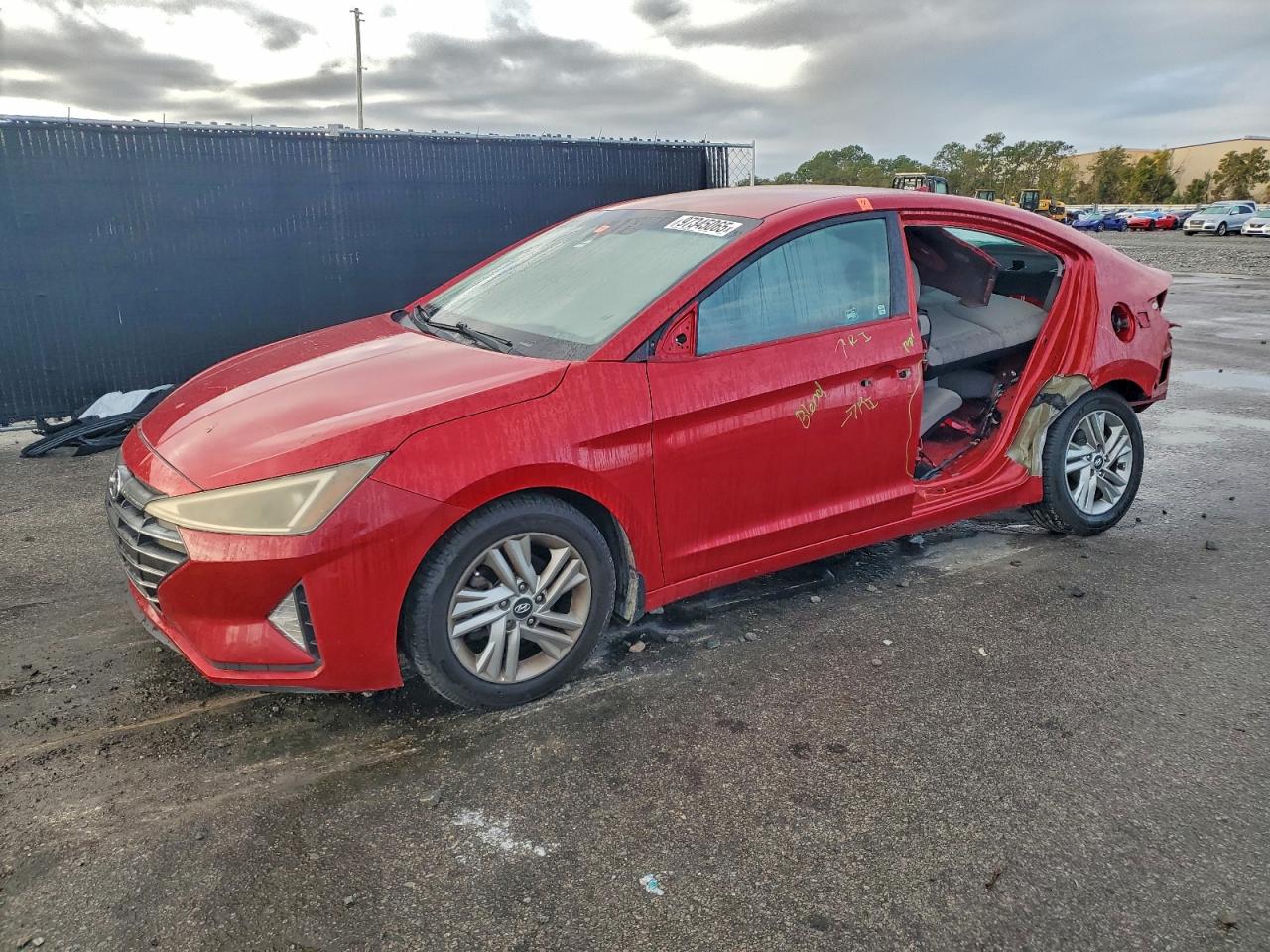 Hyundai ELANTRA Sel Image 1