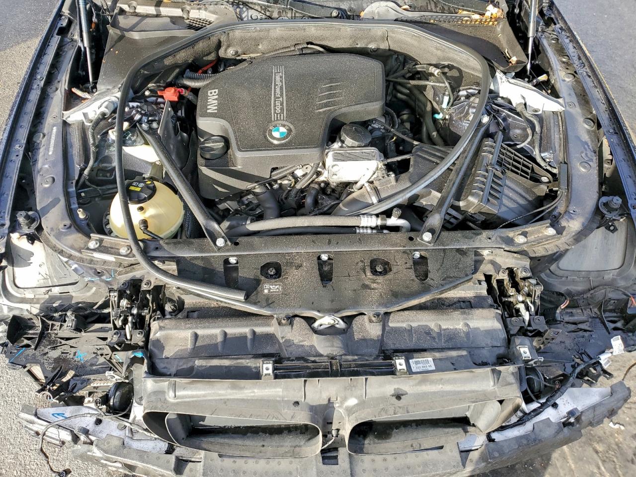 BMW 5 Series I Image 12