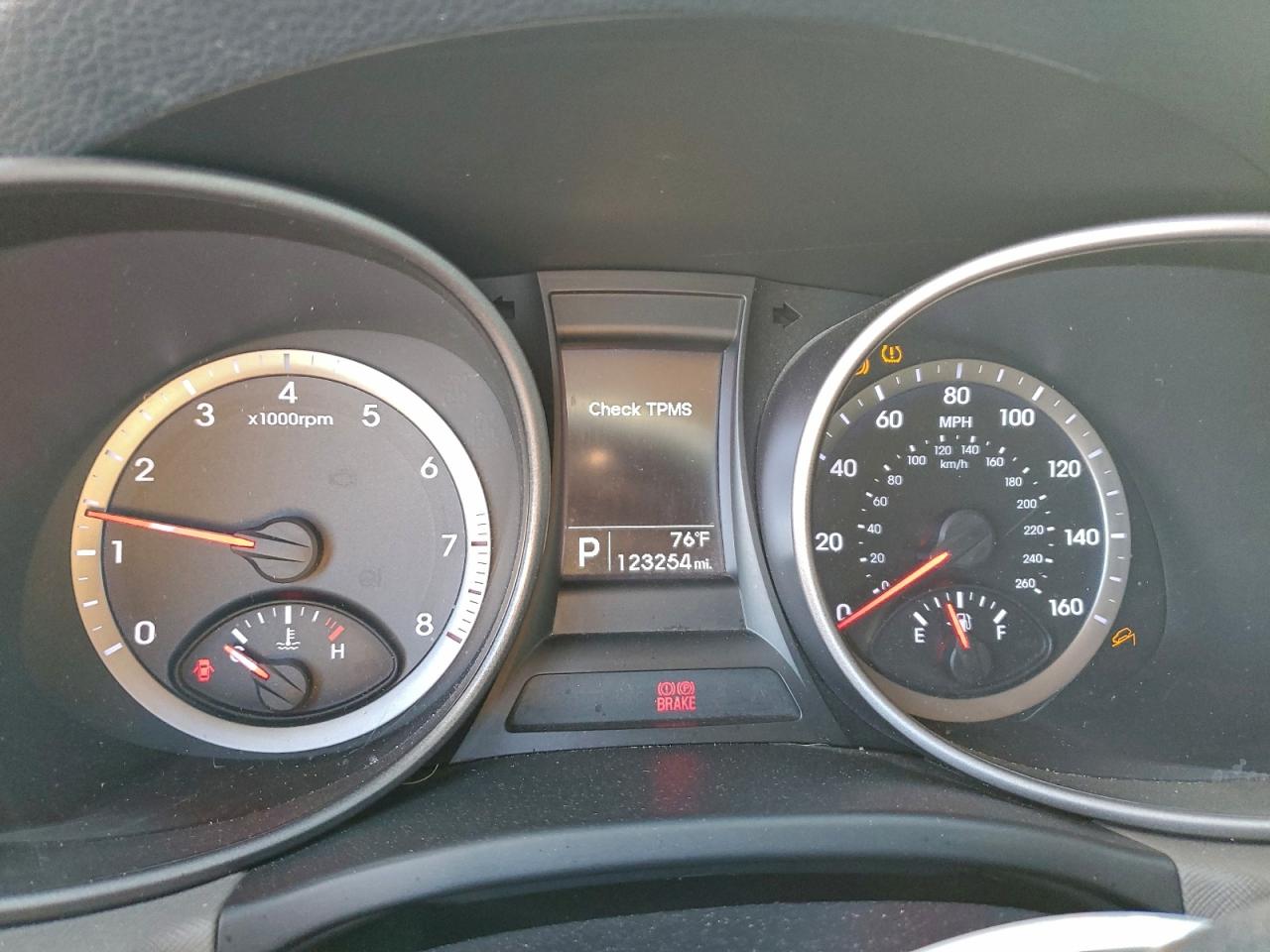 Hyundai SANTA FE Image 13