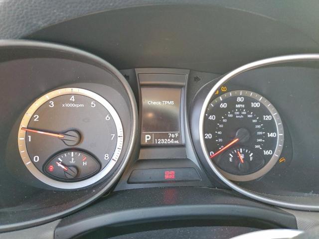 Hyundai SANTA FE Image 13