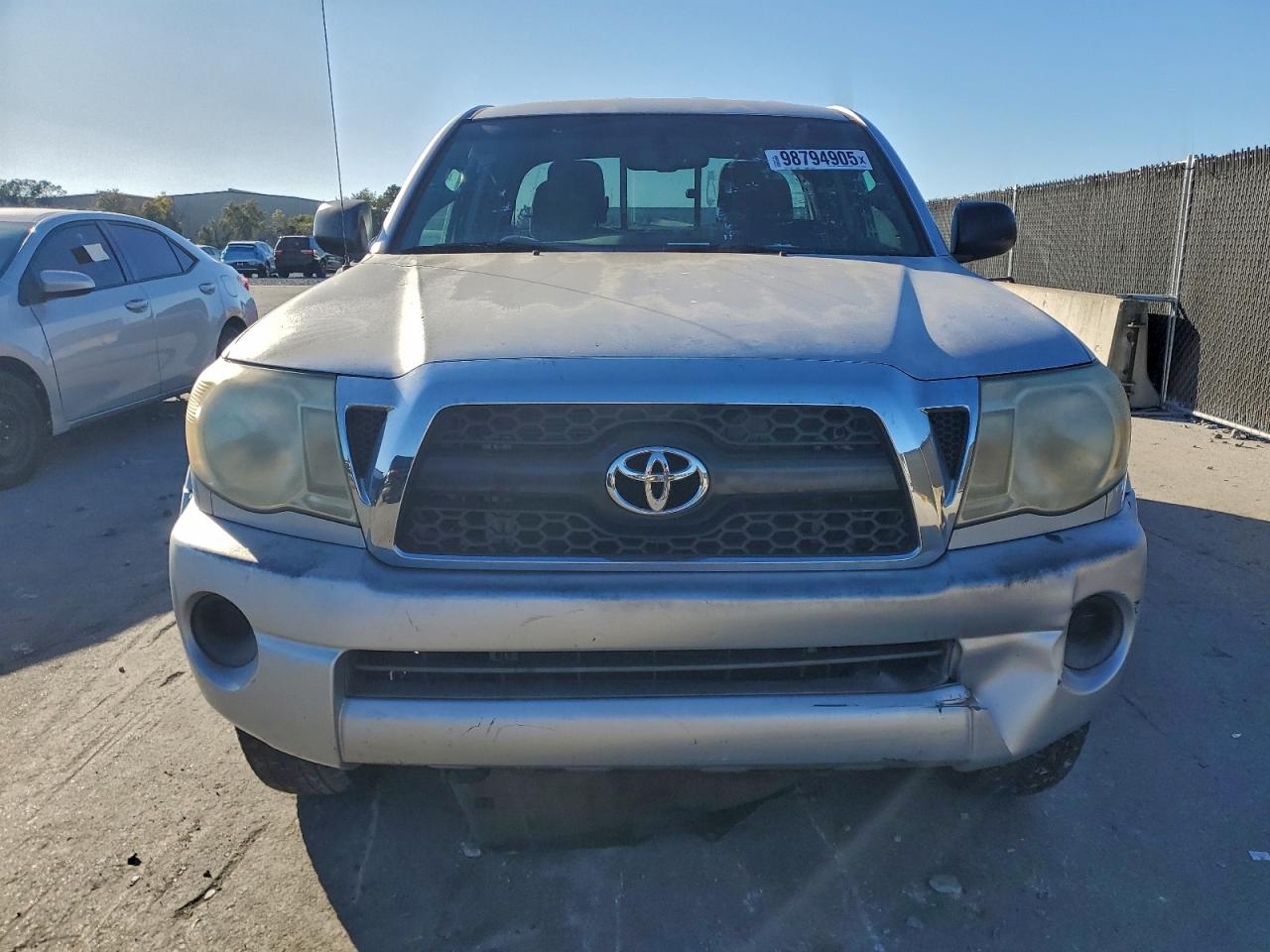 Toyota Tacoma Prerunner Access Cab Image 4