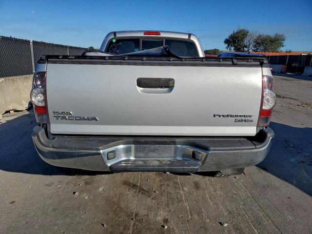 Toyota Tacoma Prerunner Access Cab Image 10