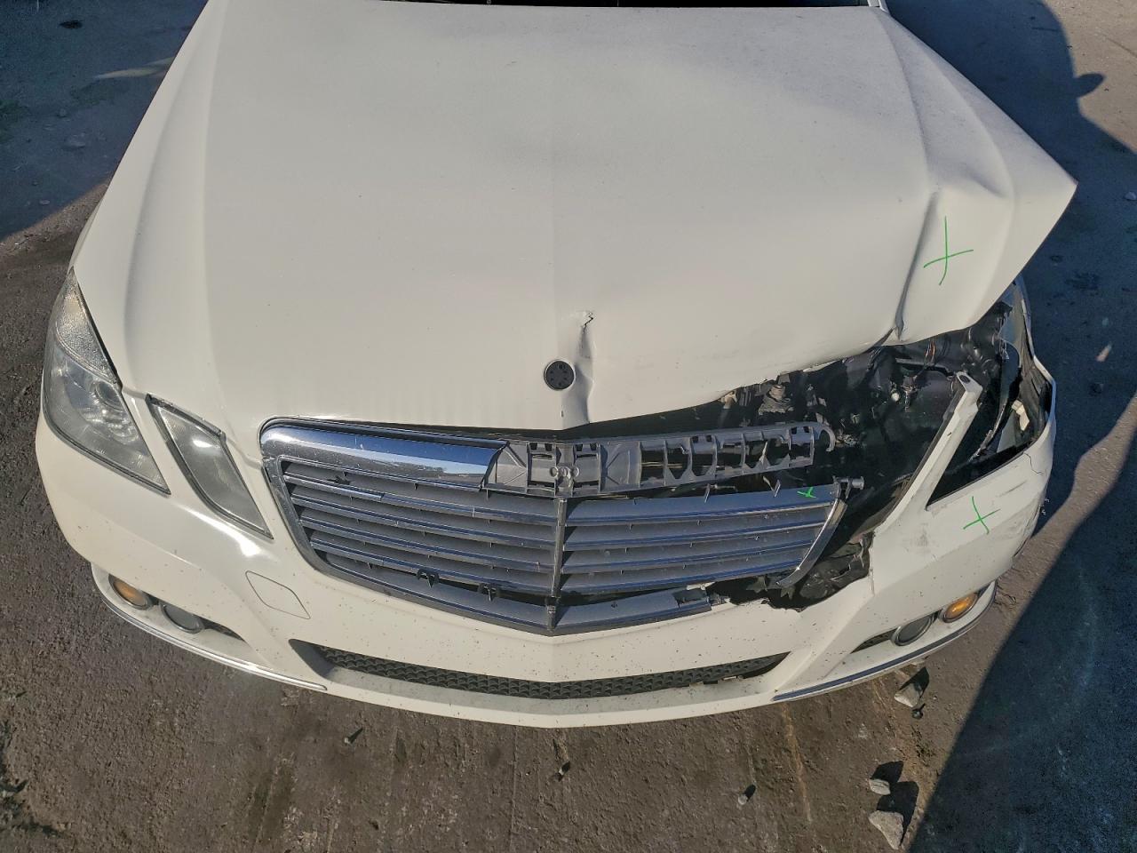 Mercedes-Benz E-Class 350 Image 6