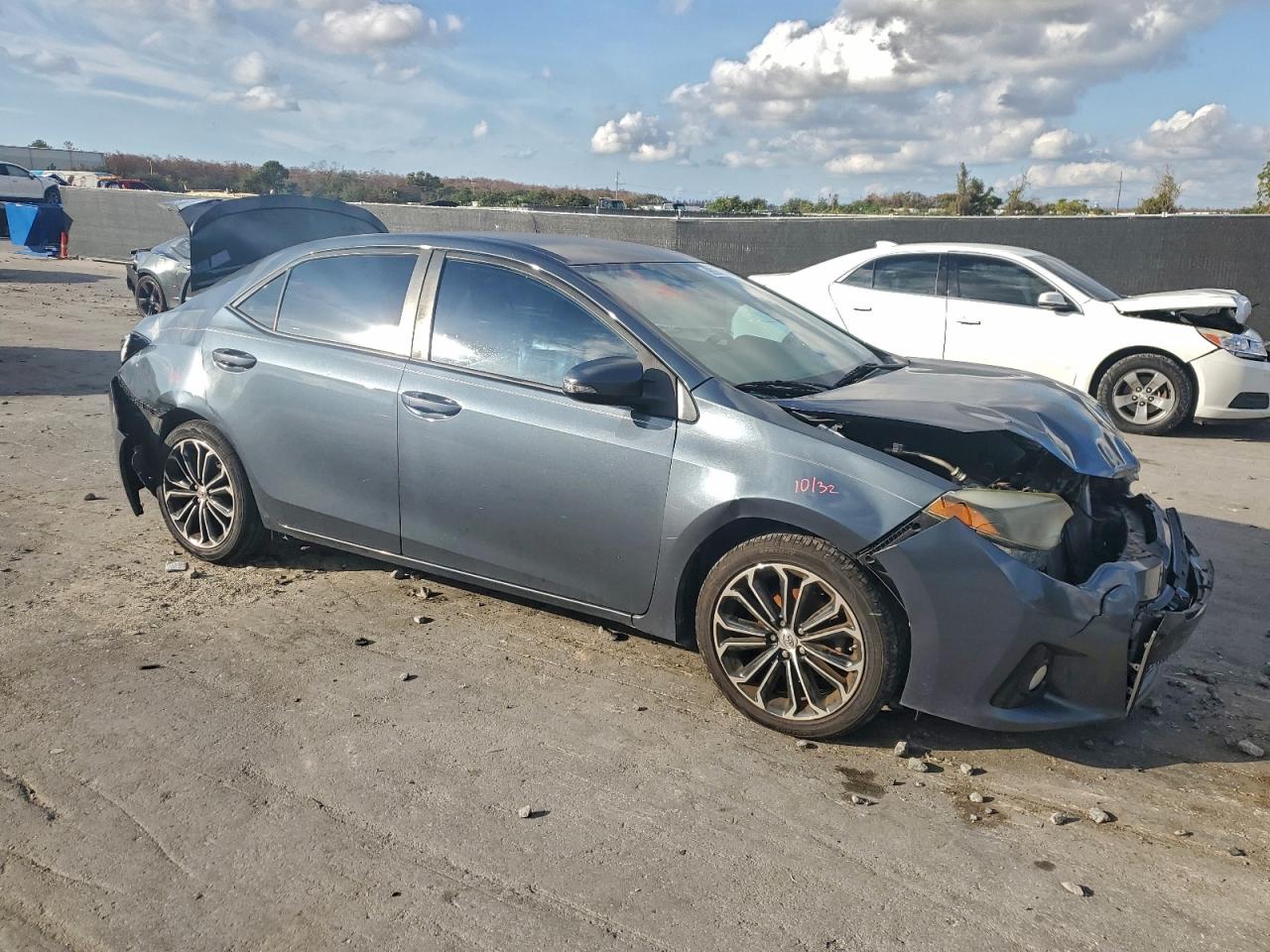 Toyota Corolla L Image 8