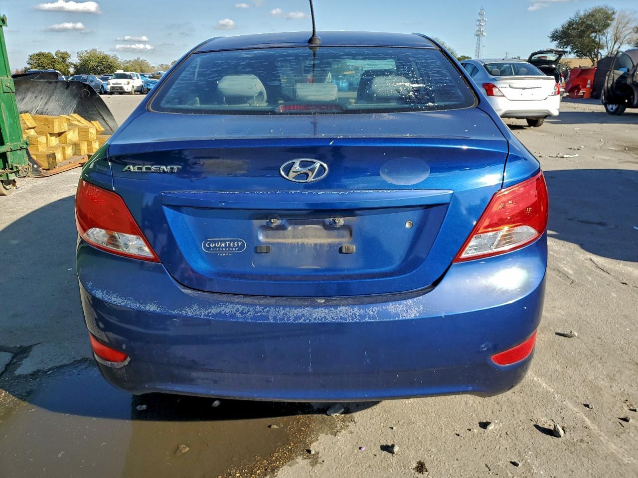 Hyundai ACCENT Se Image 12