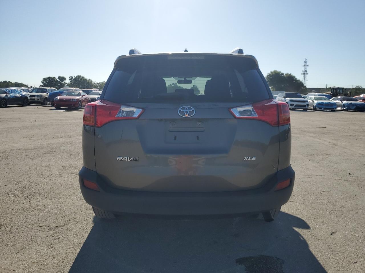 Toyota RAV4 Xle Image 8