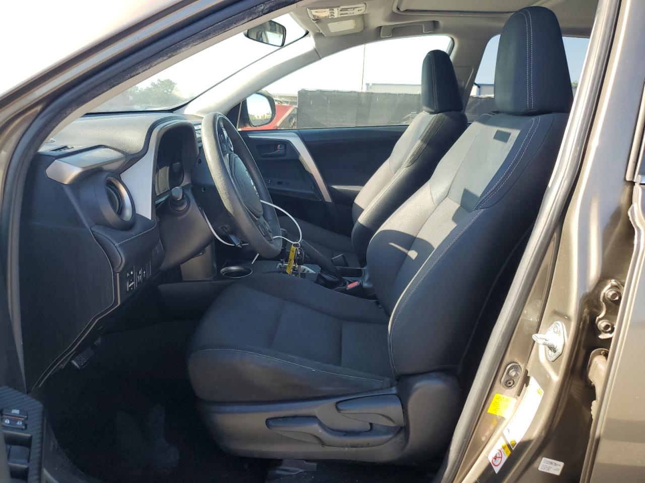 Toyota RAV4 Xle Image 5