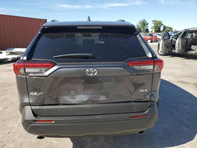 Toyota RAV4 Xle Image 12