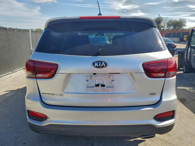 Kia Sorento L Image 10