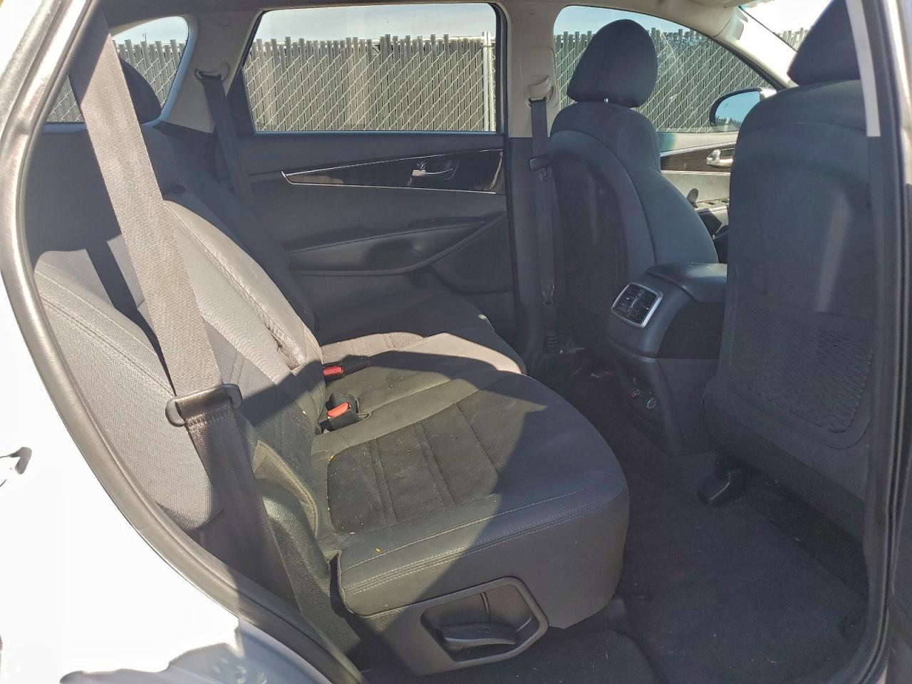 Kia Sorento L Image 6