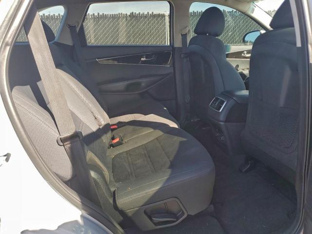 Kia Sorento L Image 6