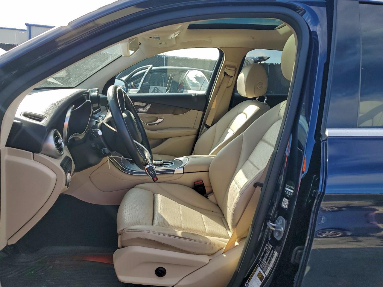 Mercedes-Benz GLC 350e Image 5