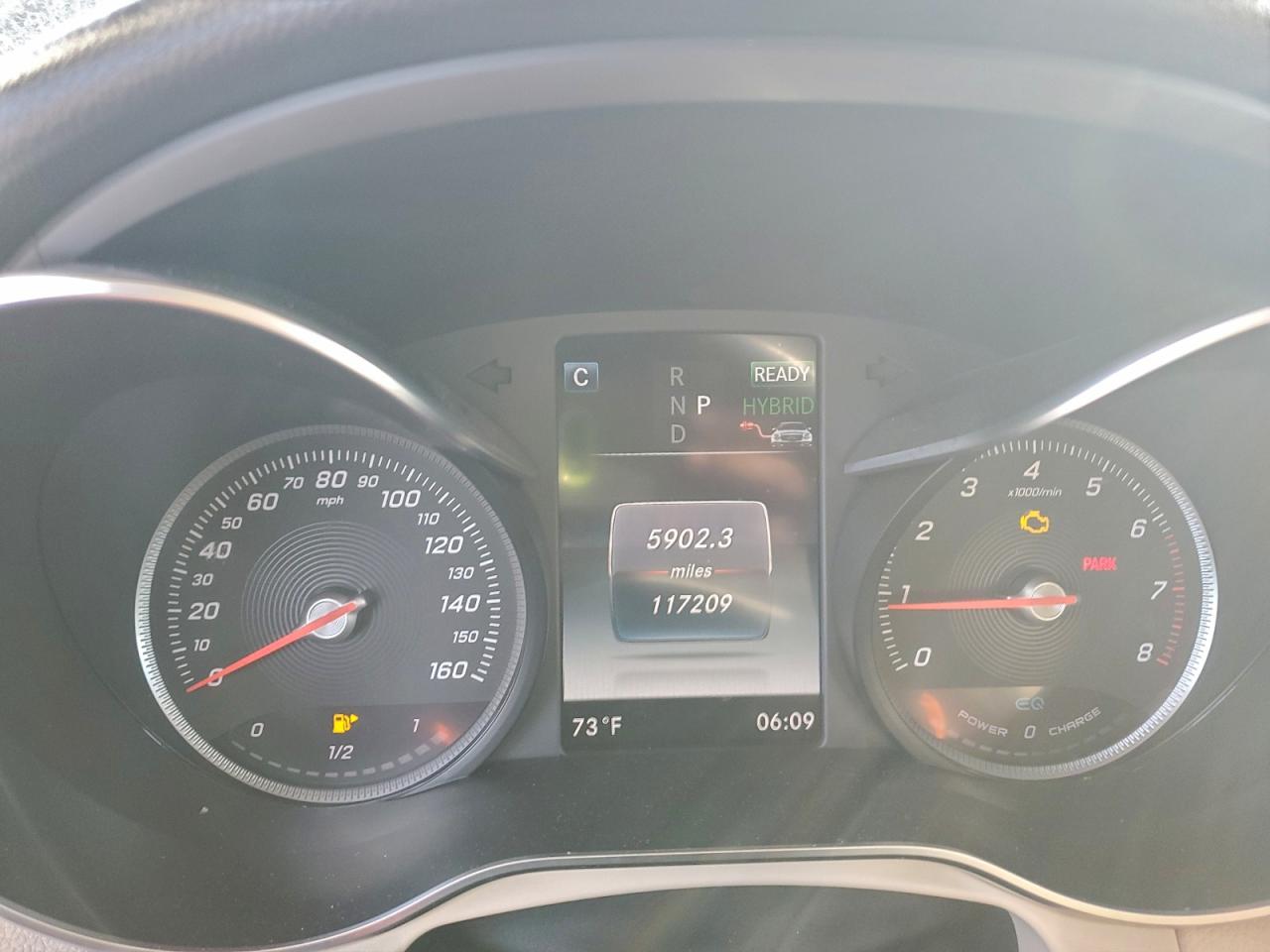 Mercedes-Benz GLC 350e Image 7