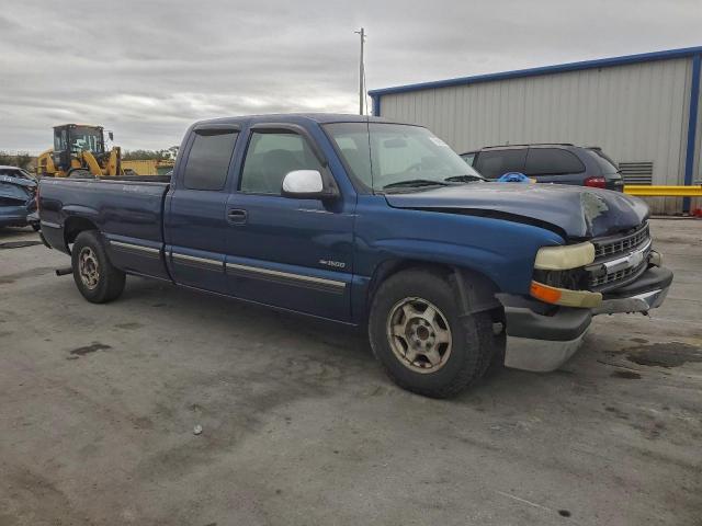 Chevrolet Silverado C1500 Image 2