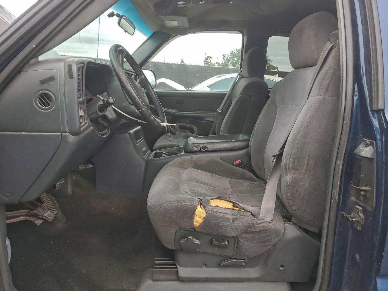 Chevrolet Silverado C1500 Image 12