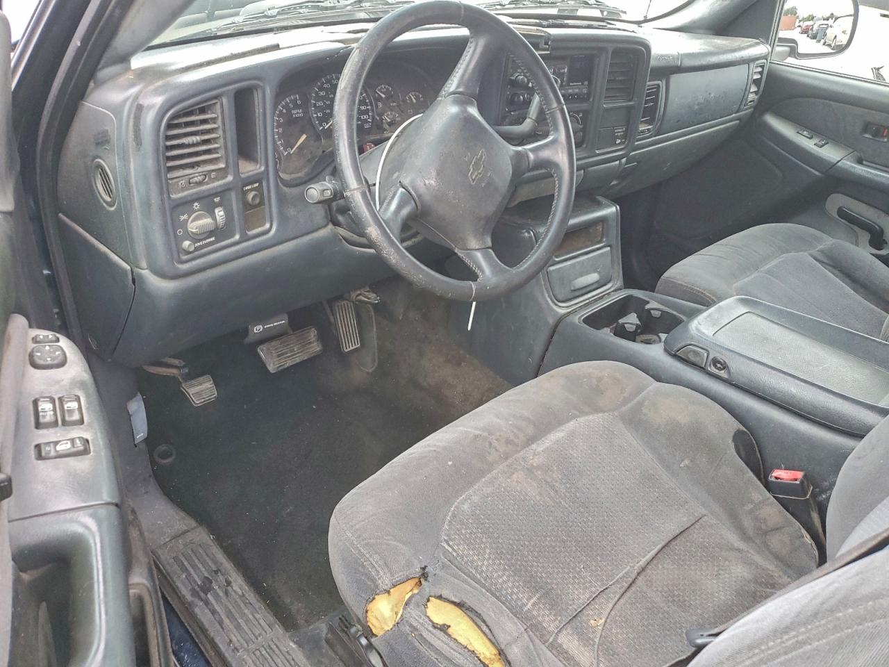 Chevrolet Silverado C1500 Image 6