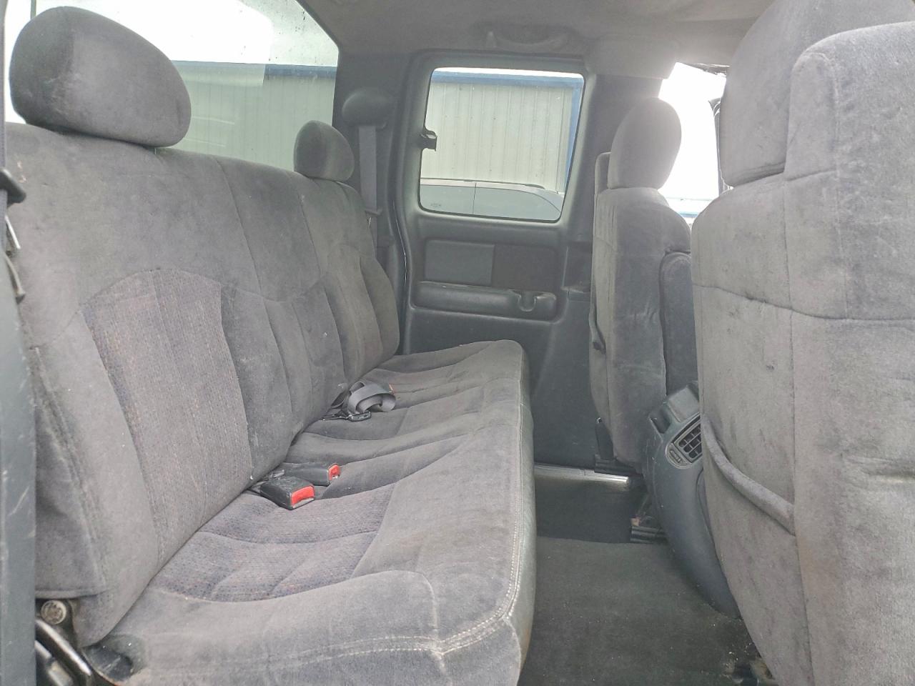 Chevrolet Silverado C1500 Image 5