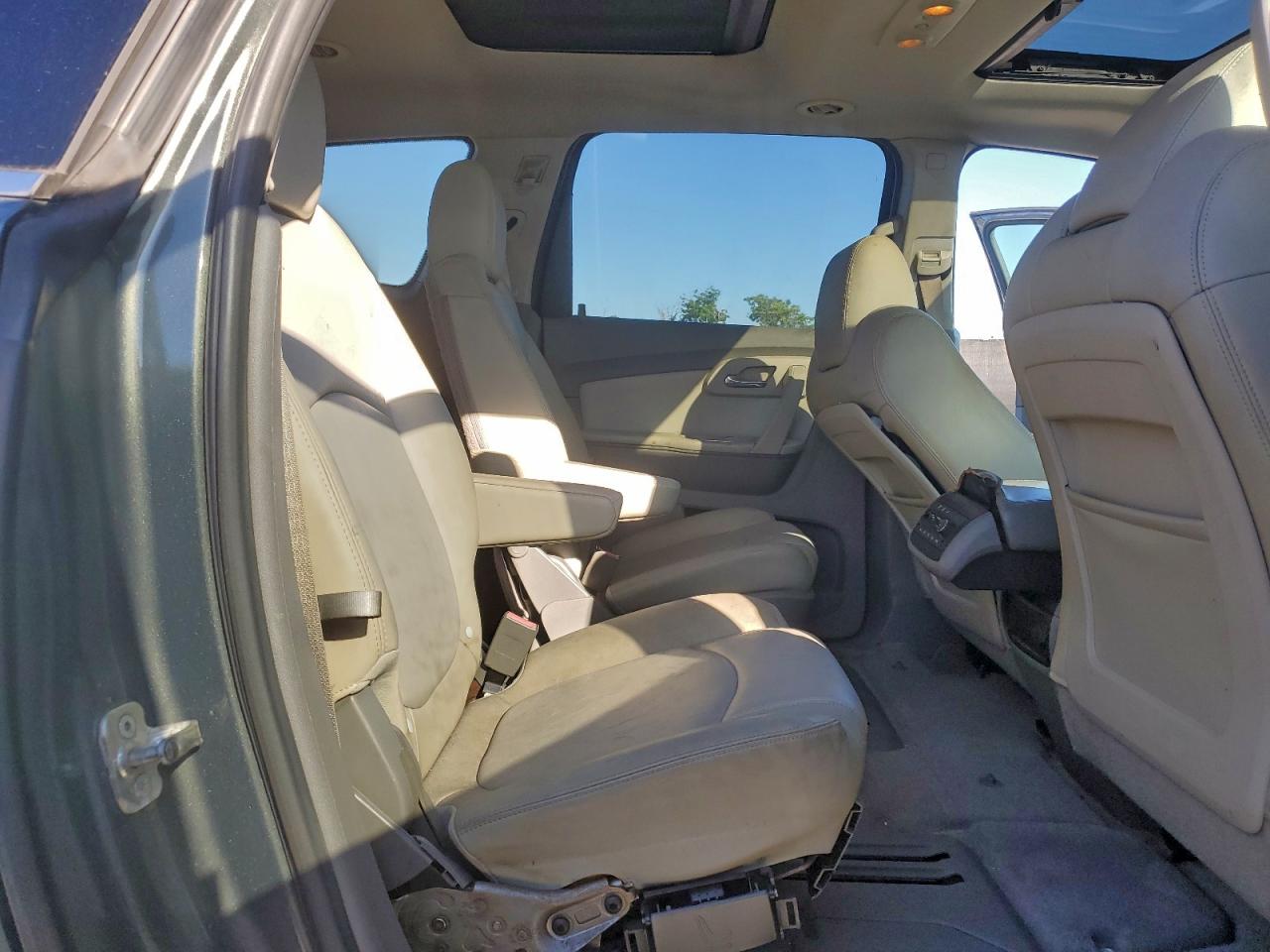 Chevrolet Traverse Lt Image 3