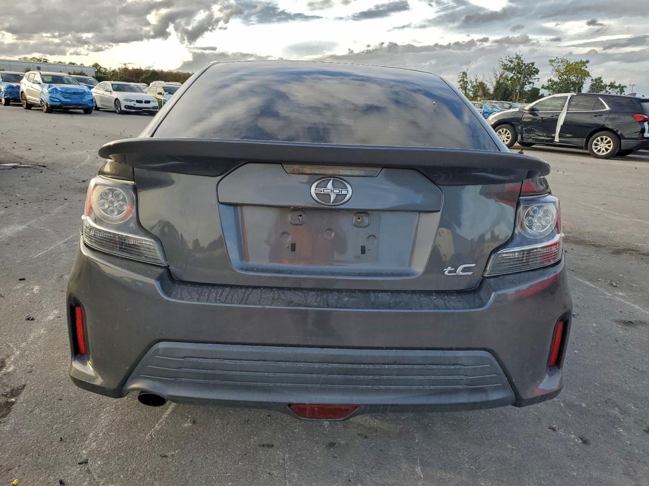 Toyota Scion Image 9