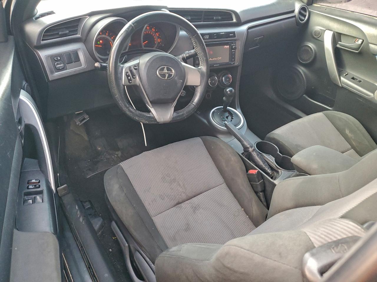 Toyota Scion Image 7