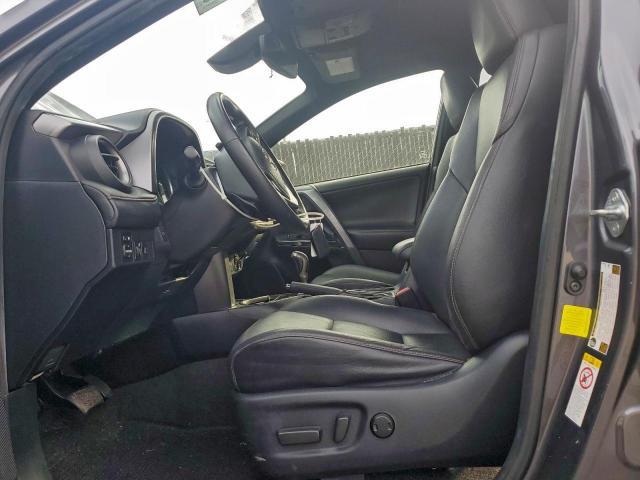 Toyota RAV4 Se Image 6