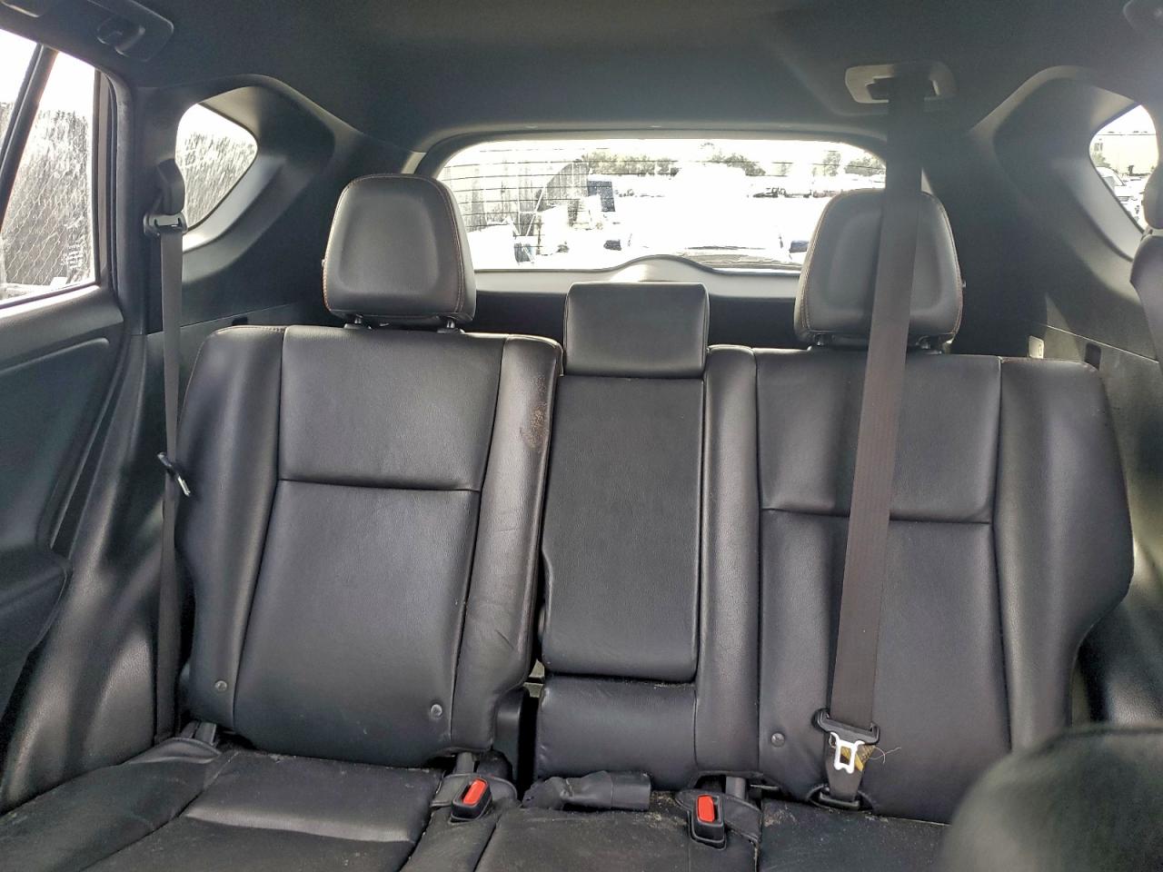 Toyota RAV4 Se Image 8