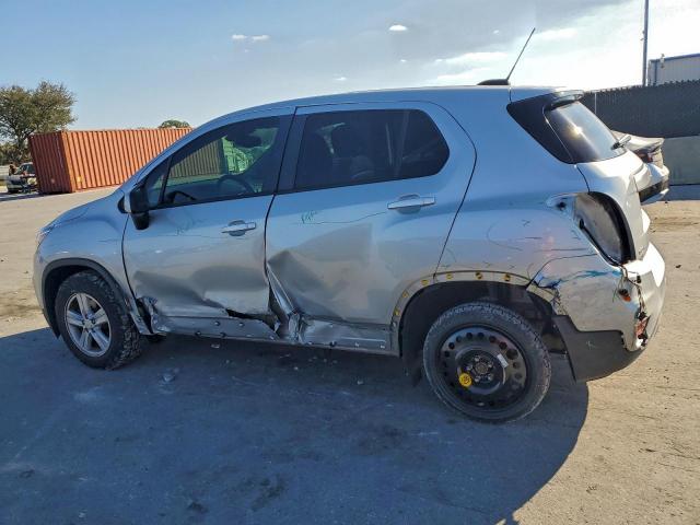 Chevrolet Trax Ls Image 7