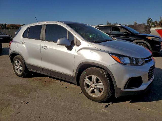 Chevrolet Trax Ls Image 6