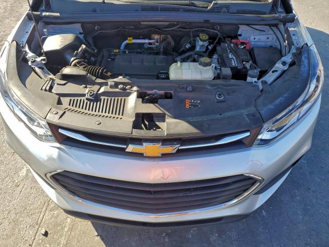 Chevrolet Trax Ls Image 9