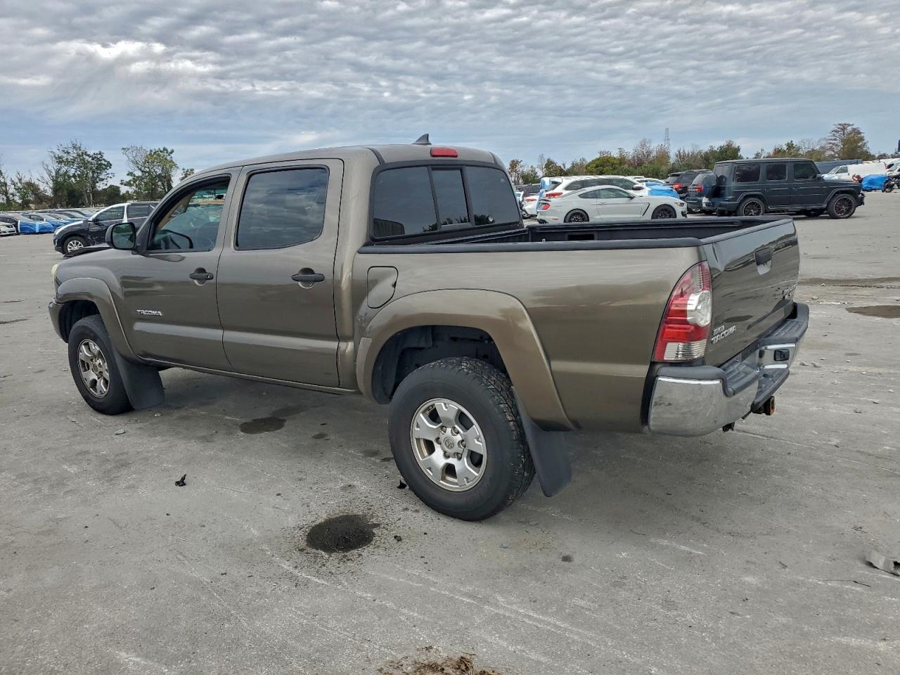 Toyota Tacoma Double Cab Prerunner Image 3