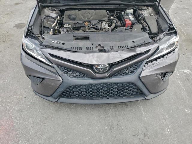 Toyota Camry L Image 12