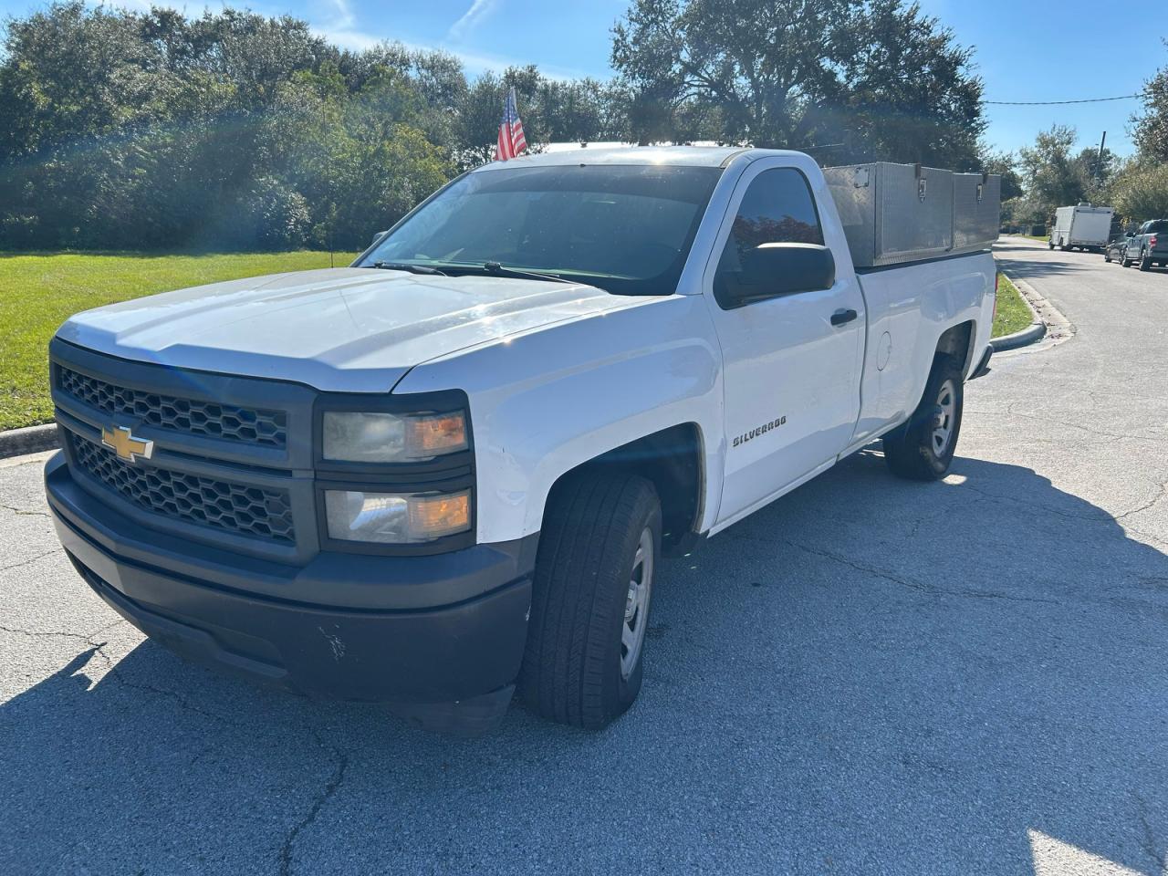 Chevrolet Silverado C1500 Image 4