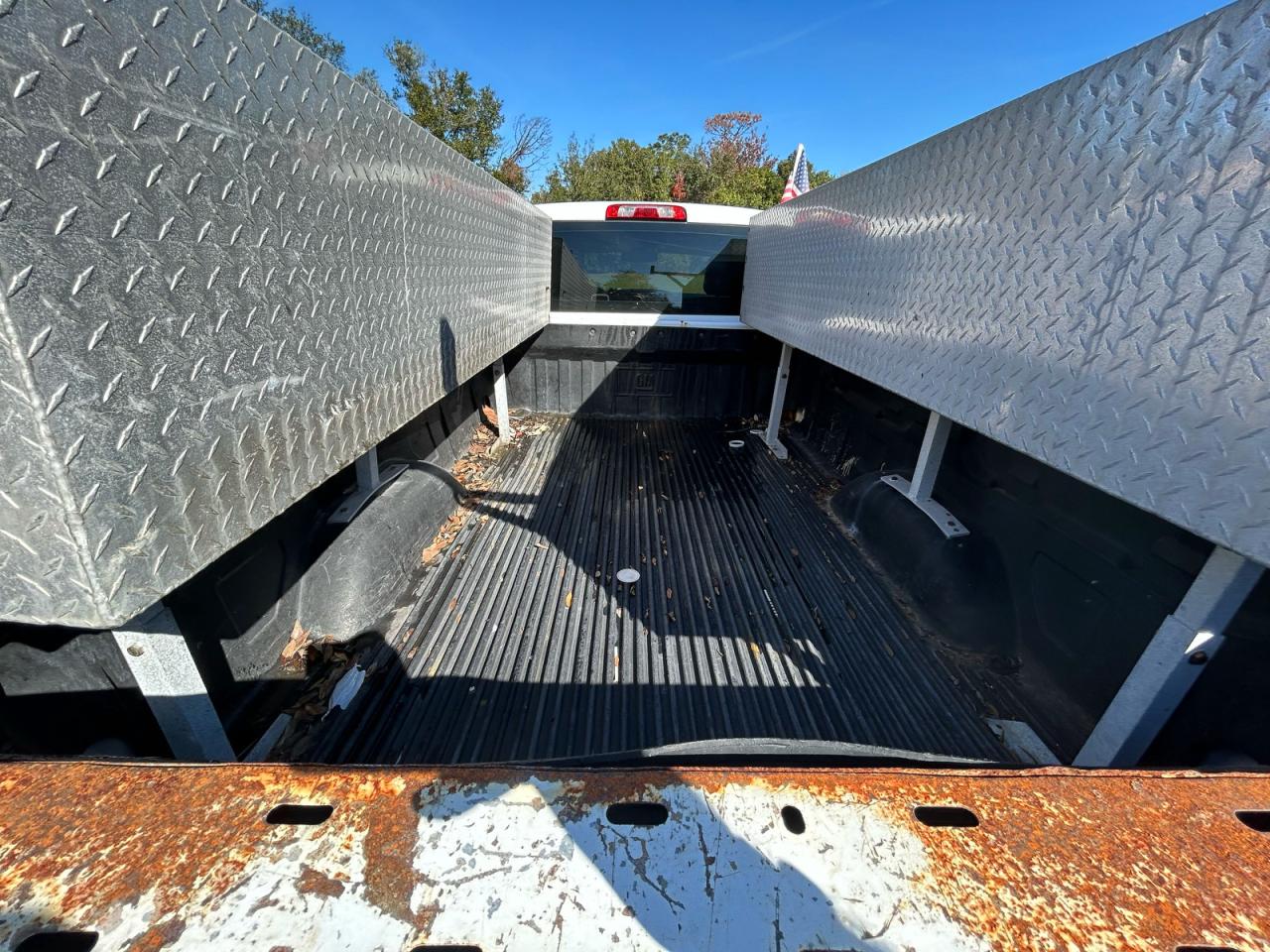 Chevrolet Silverado C1500 Image 6