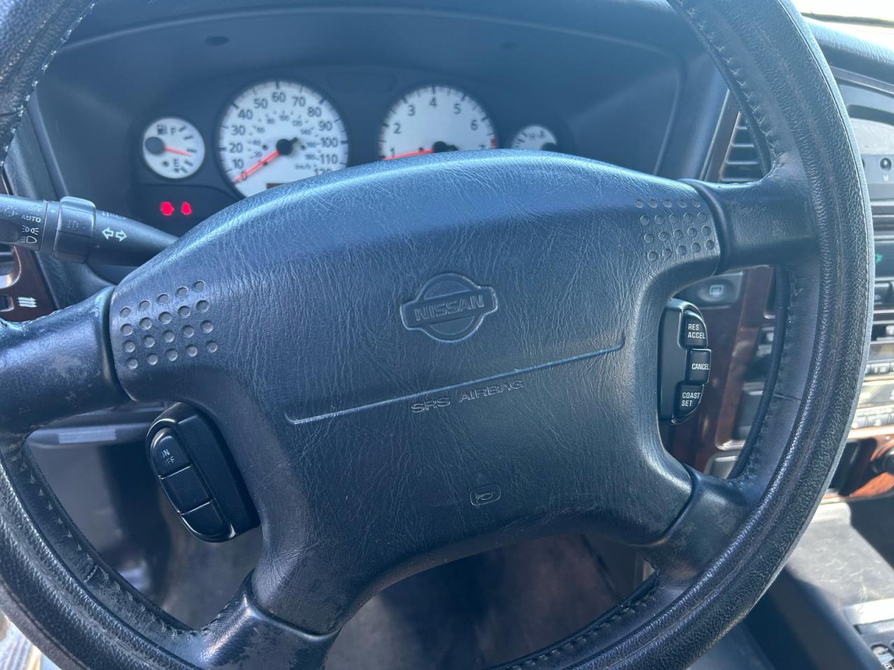 Nissan Pathfinder Le Image 9