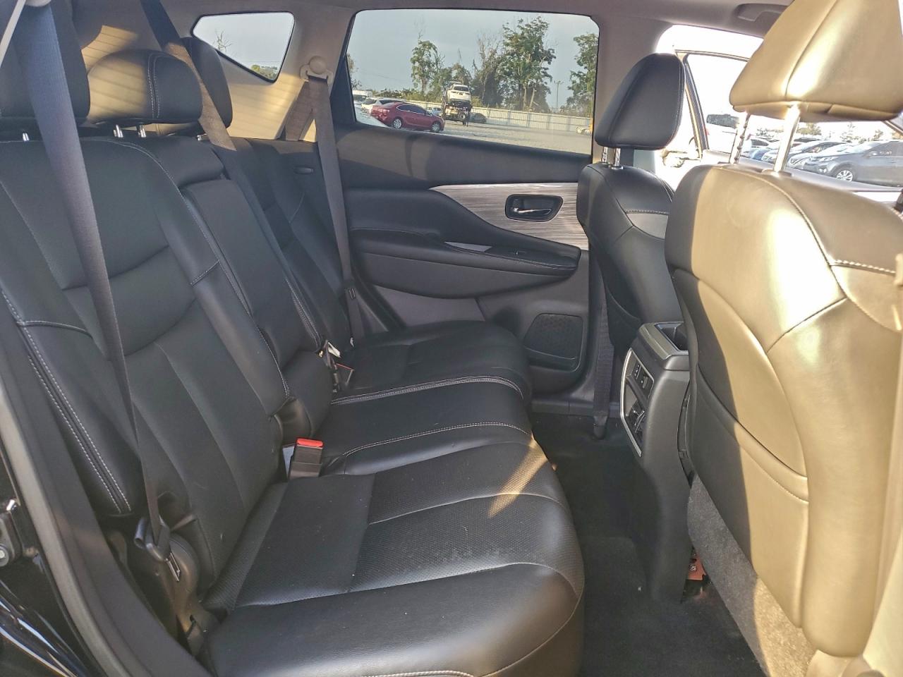 Nissan Murano S Image 10