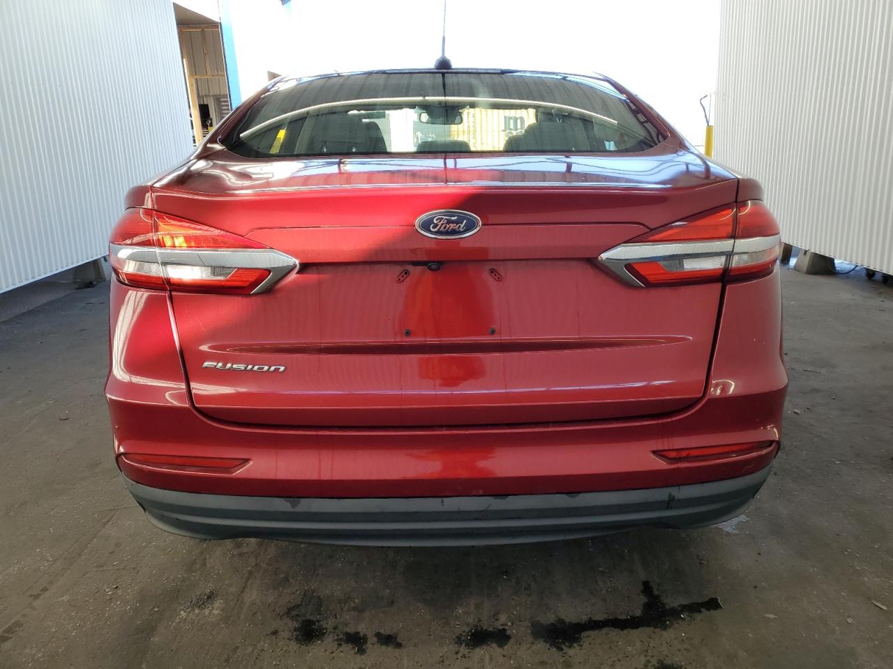 Ford Fusion S Image 8