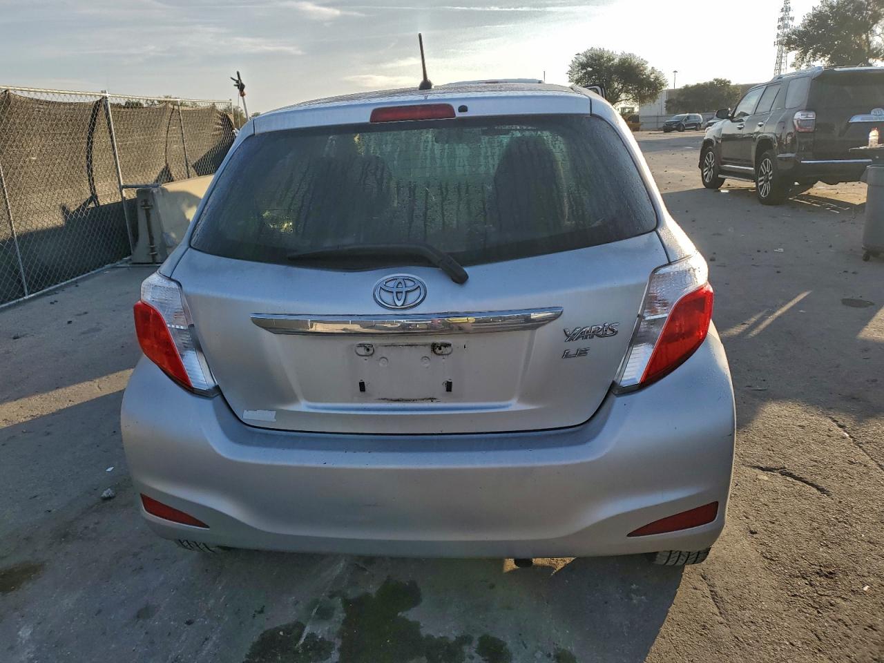 Toyota Yaris Image 8