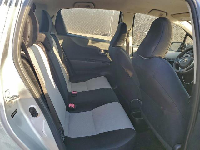 Toyota Yaris Image 9