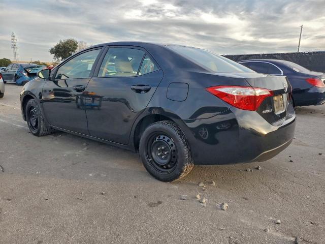 Toyota Corolla L Image 3