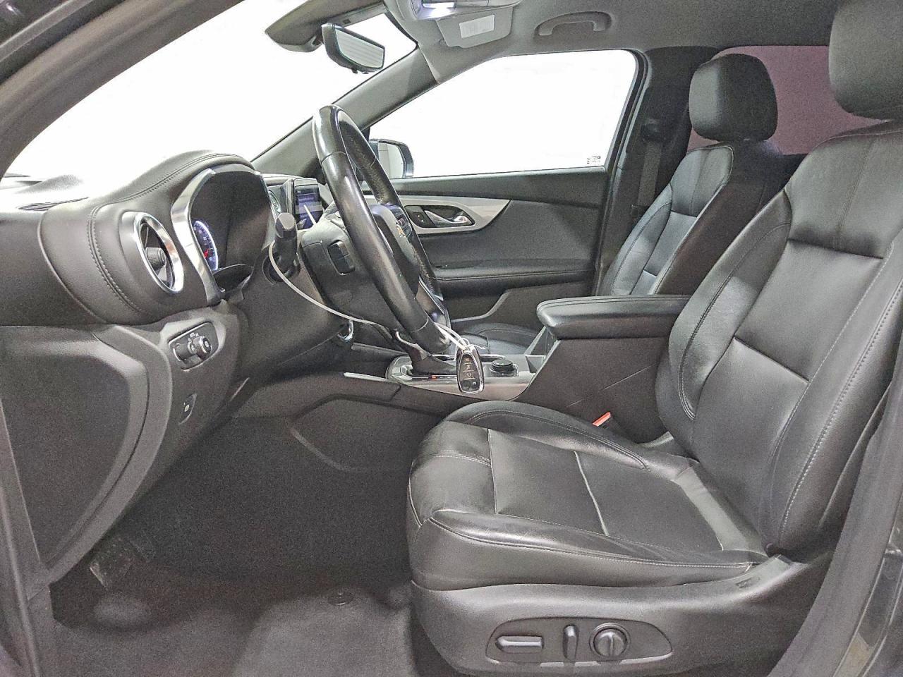 Chevrolet Blazer 3lt Image 3