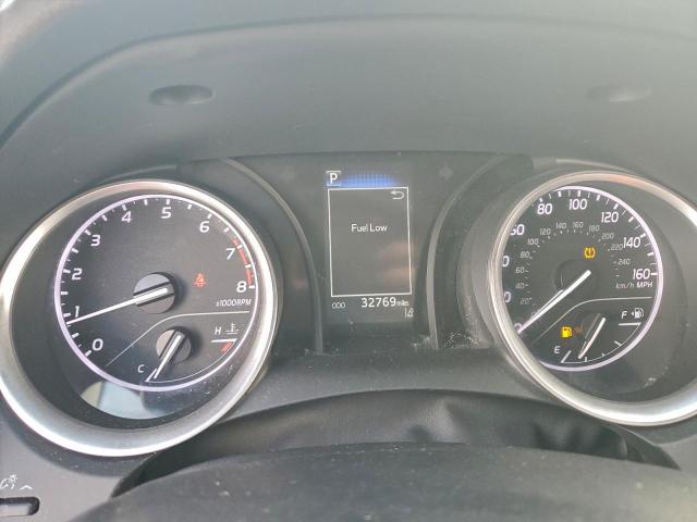 Toyota Camry Le Image 11