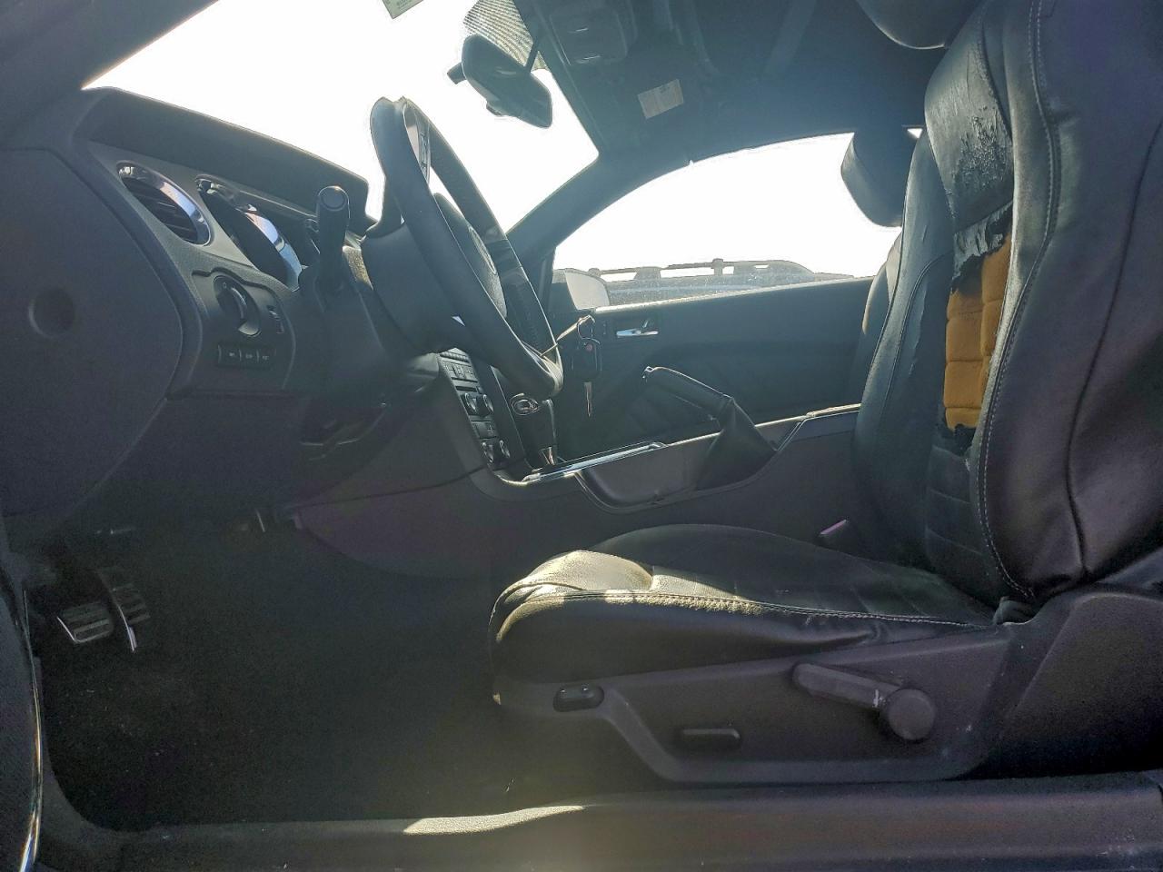 Ford Mustang Image 9